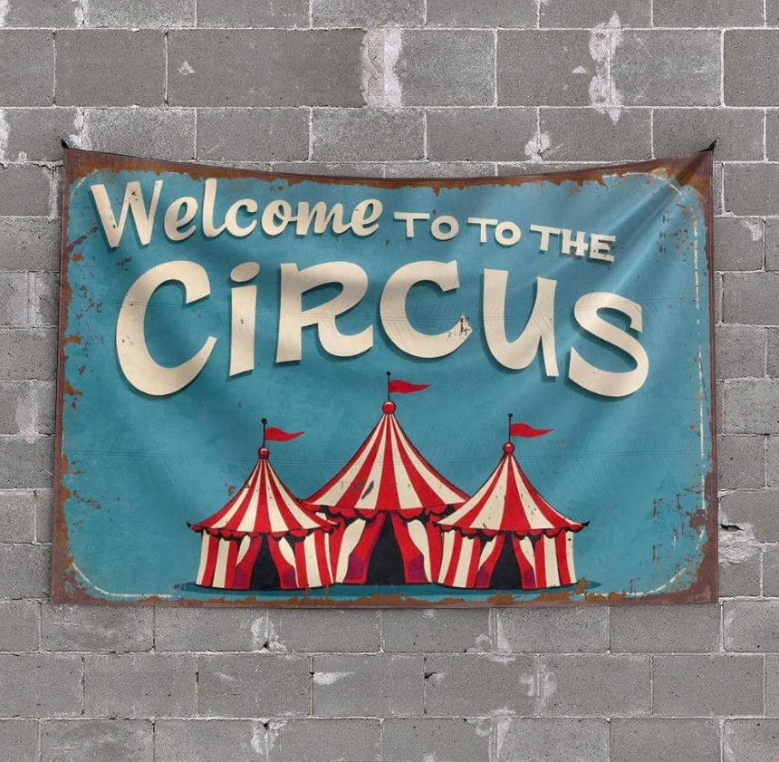 Featured image for “Ian H Watkins on fairground chic, being a skip-dip and downsizing from 30 bedrooms”